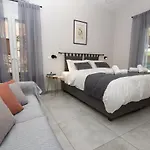 Celestina Corfu Town Апартаменты