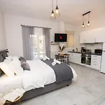 Апартаменты Celestina Corfu Town